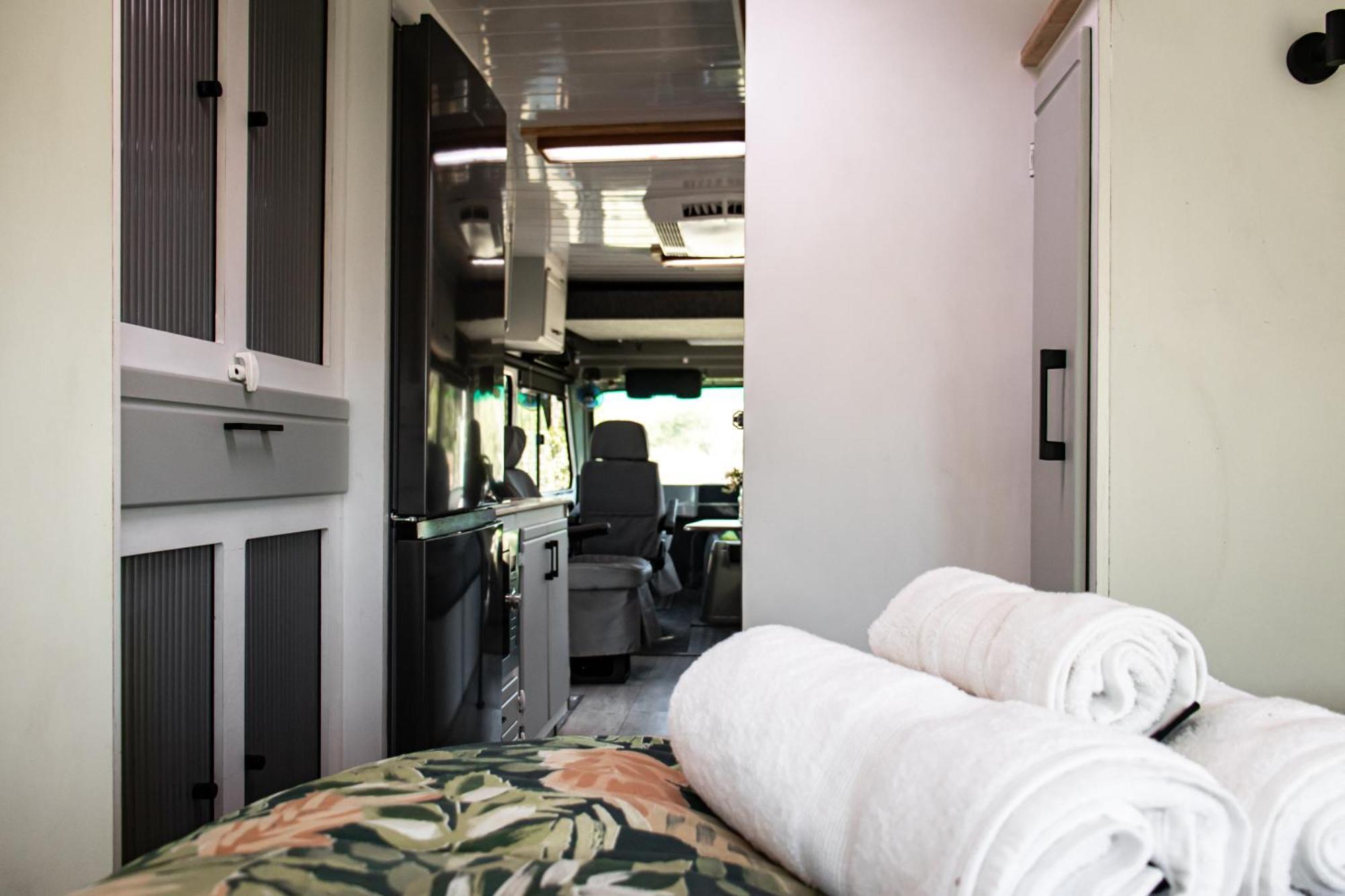 Tranquility Farmstays Уинтертон Экстерьер фото